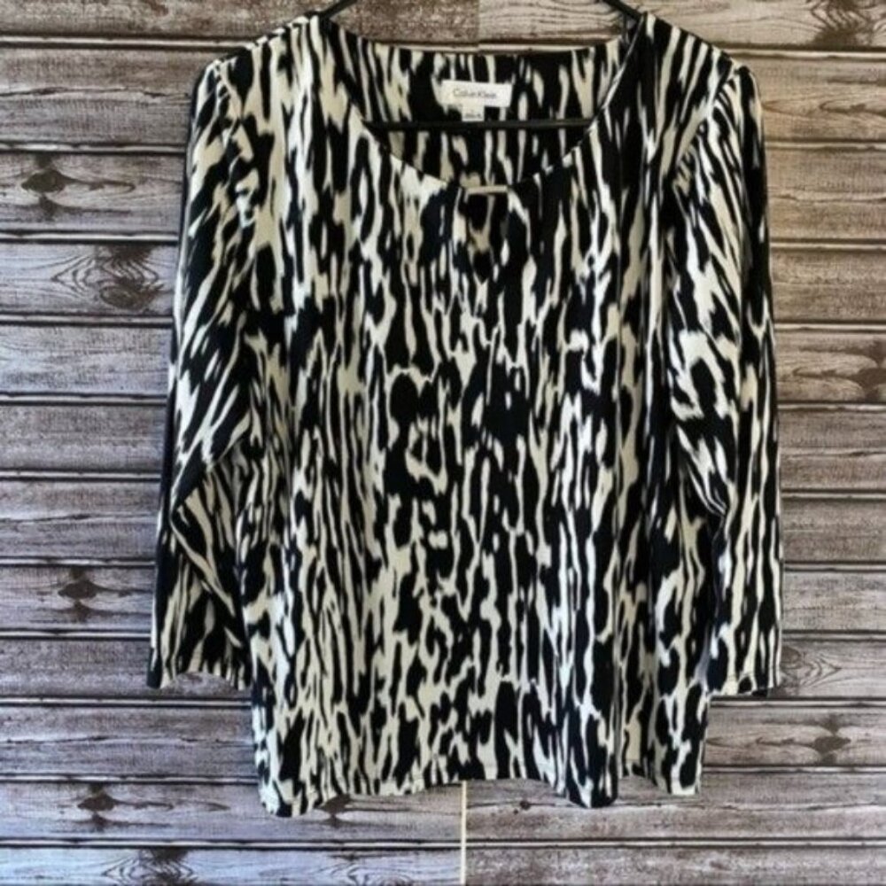 Calvin Klein Women's Long-Sleeved Top Size L Black White Cutout‎ Hardware
